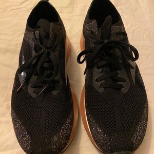 Ladies Brooks athletic shoes